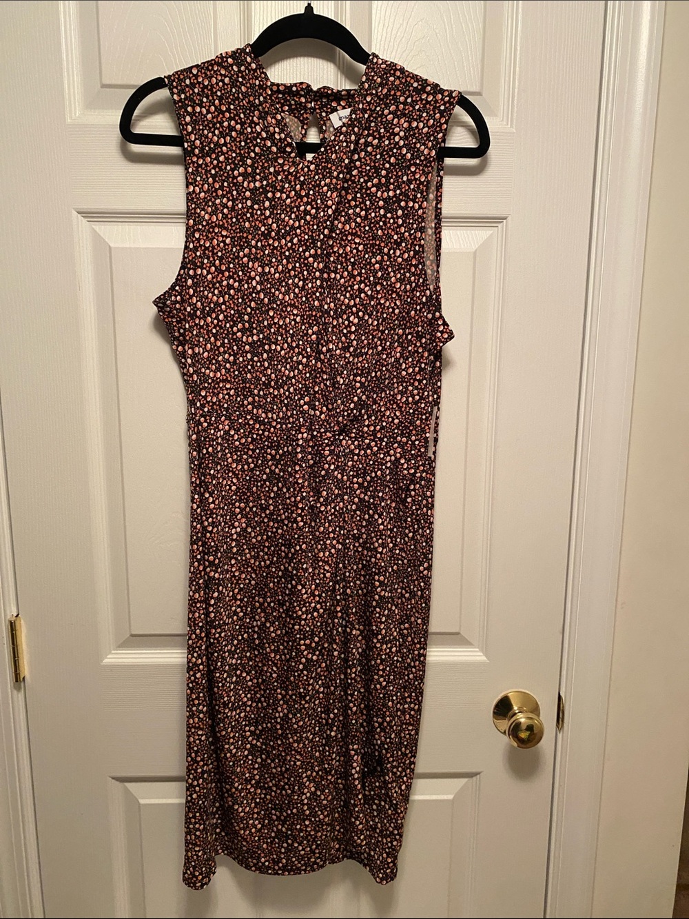 Amazon Essentials Sleeveless Floral Wrap Dress…size L